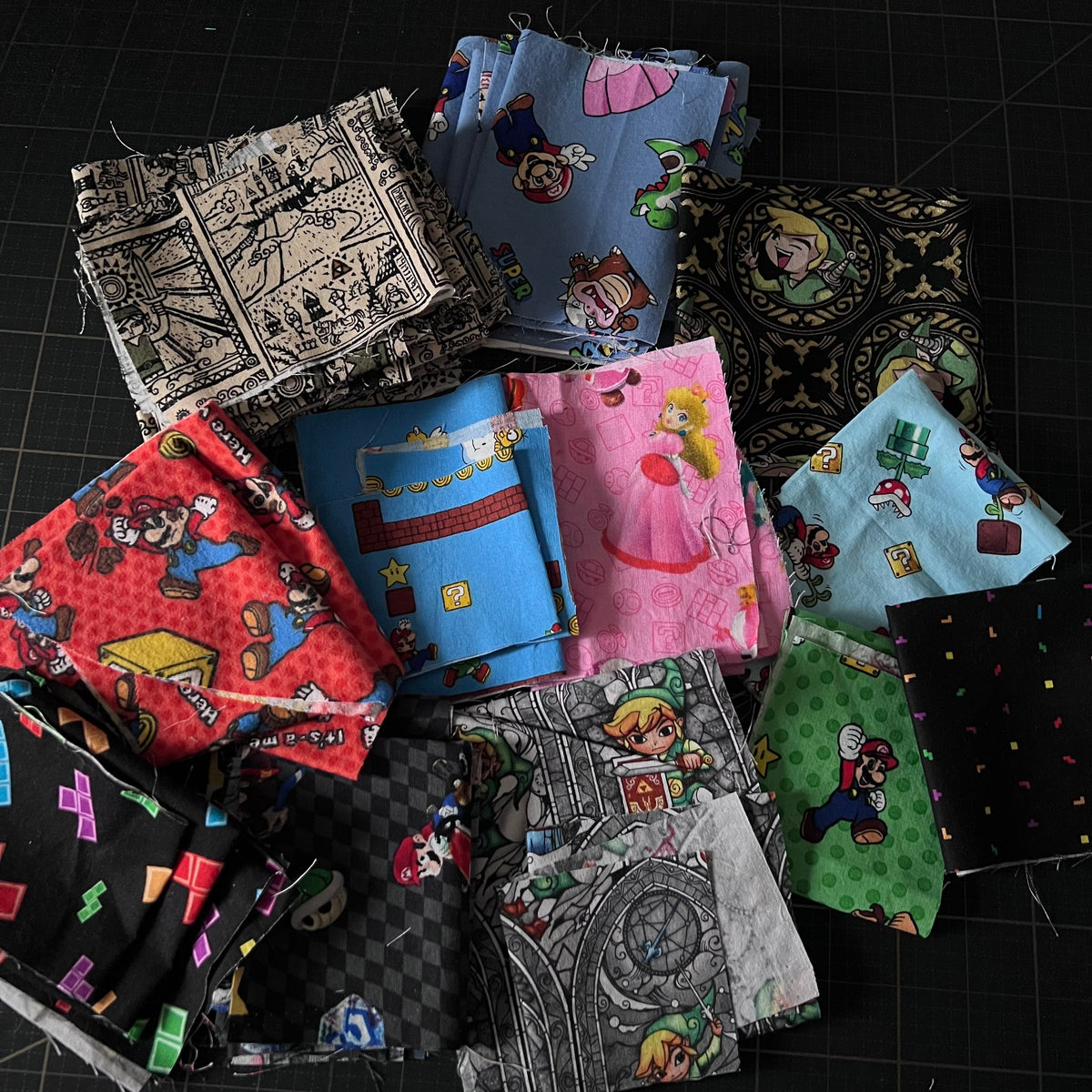 Nintendo Fabric Scrap Bundle No. 6 - 10.2 oz.