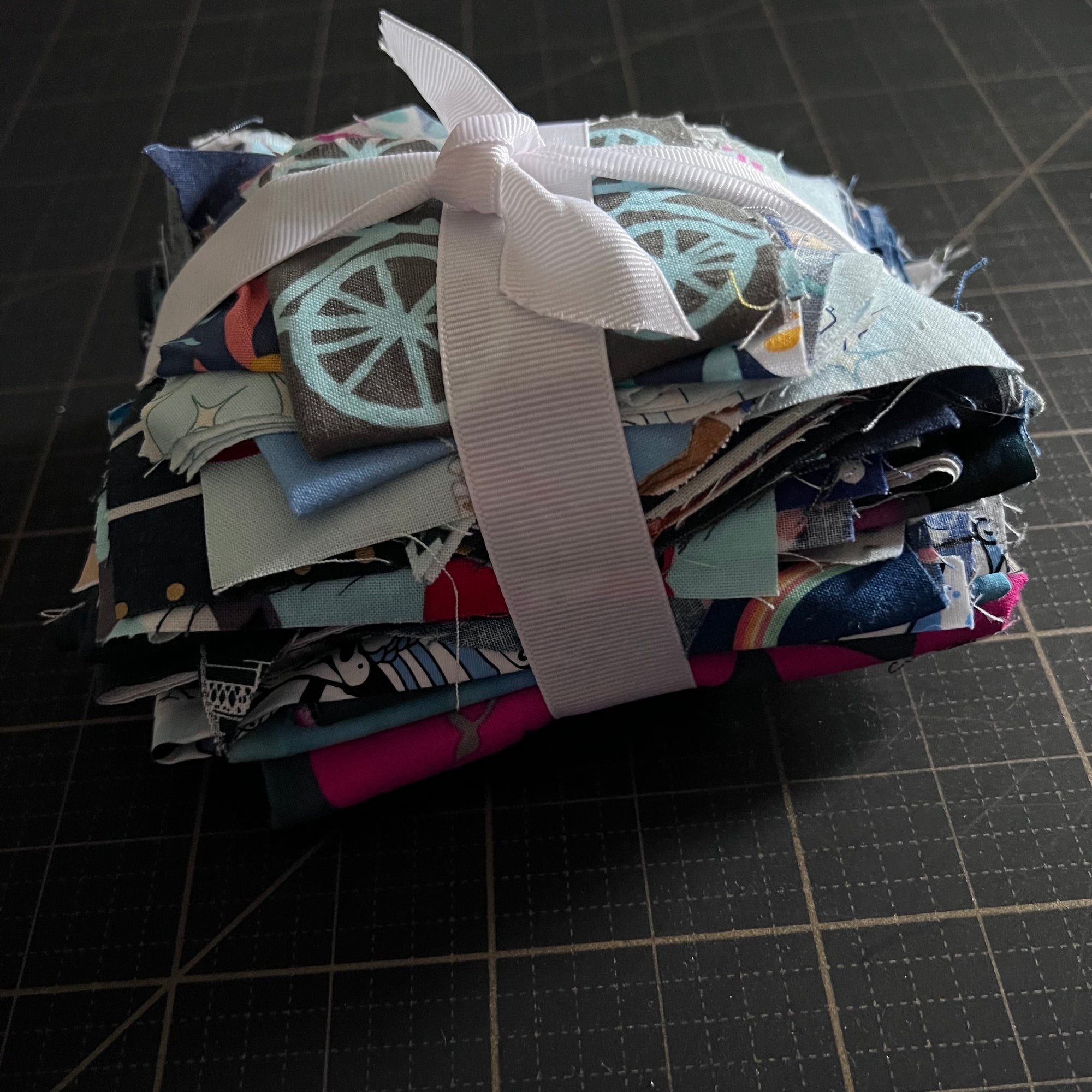 Blue Fabric Scrap Bundle No. 11 - 10.8 oz.