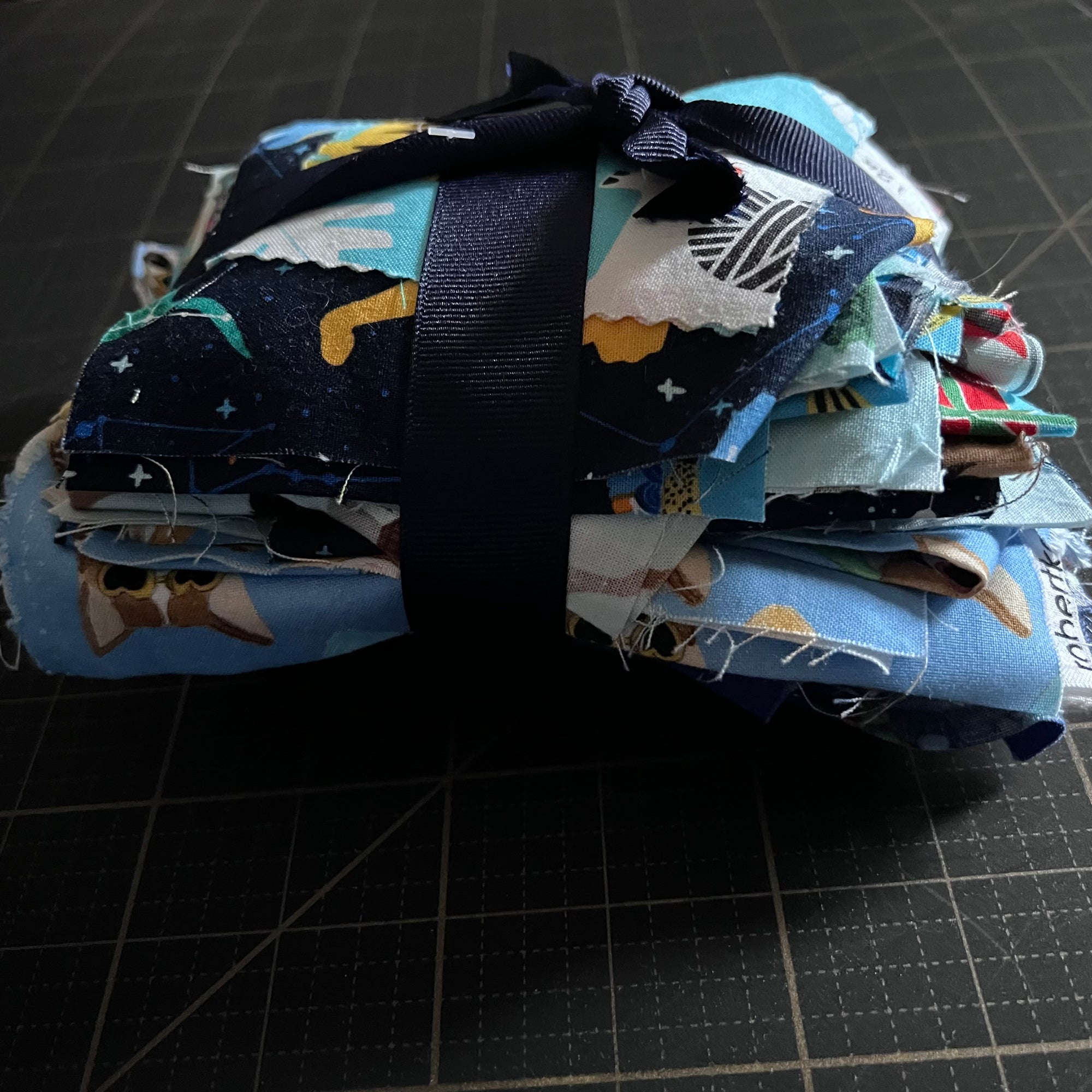 Blue Fabric Scrap Bundle No. 10 - 11.8 oz.